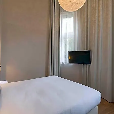 Hotel Arena 4*
