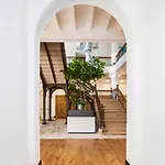 Arena Hotel 4*